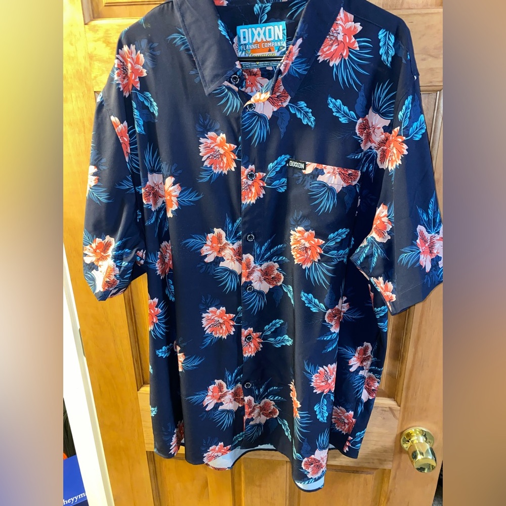Dixxon party shirt